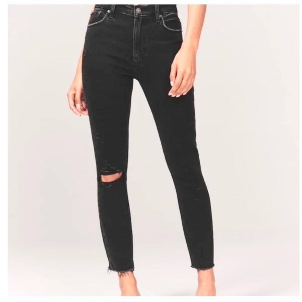 Abercrombie & Fitch EXTRA SHORT Skinny Jean